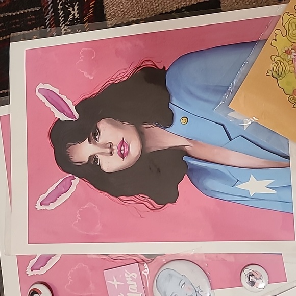 Lots of copy of Vanessa from Mars pics and some pins 📌 - Picture 7 of 9